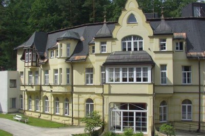 Domov seniorů - exteriér