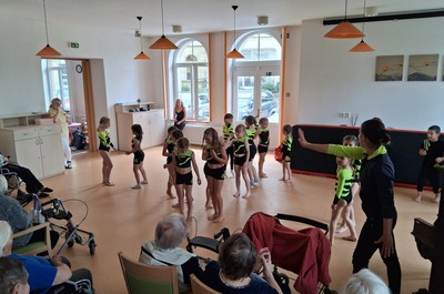 Děti ze školního klubu v Janově nad Nisou