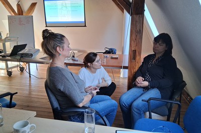 Management organizace úspěšně absolvoval